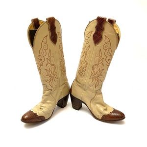 Vintage 1970s western cowboy heeled Justin Boots